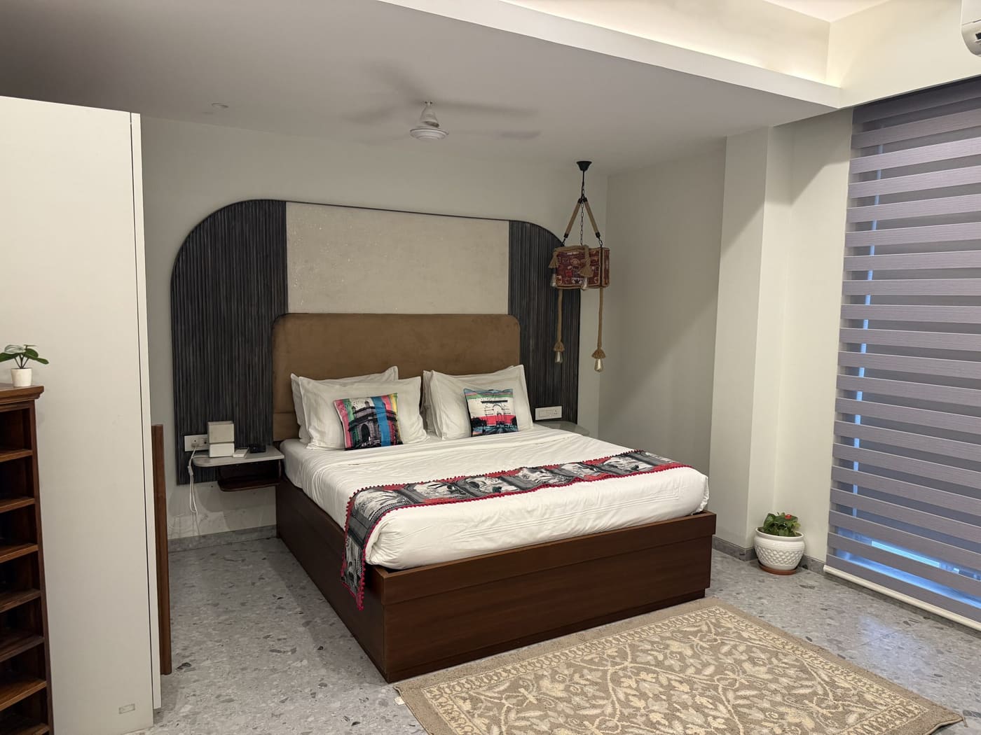 Photograph illustrating Buying Guides: Bedside Lighting, By the Numbers: Published Lumens and Kelvins for Real Bedrooms